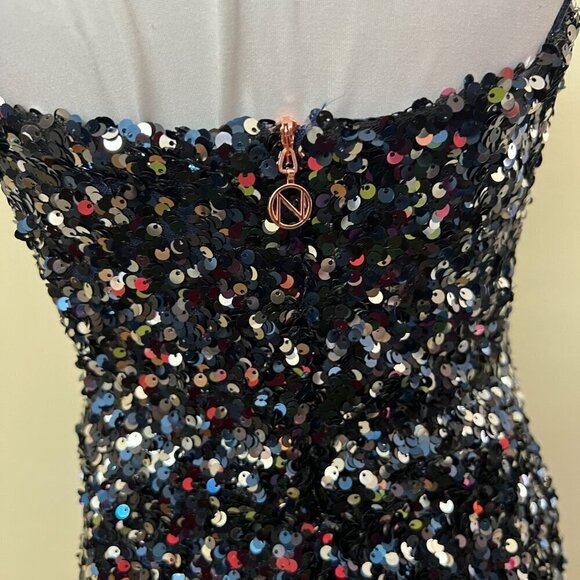 Nookie Confetti Sequined Formal Black Tie Long Gown Medium in Navy - Picture 8 of 12